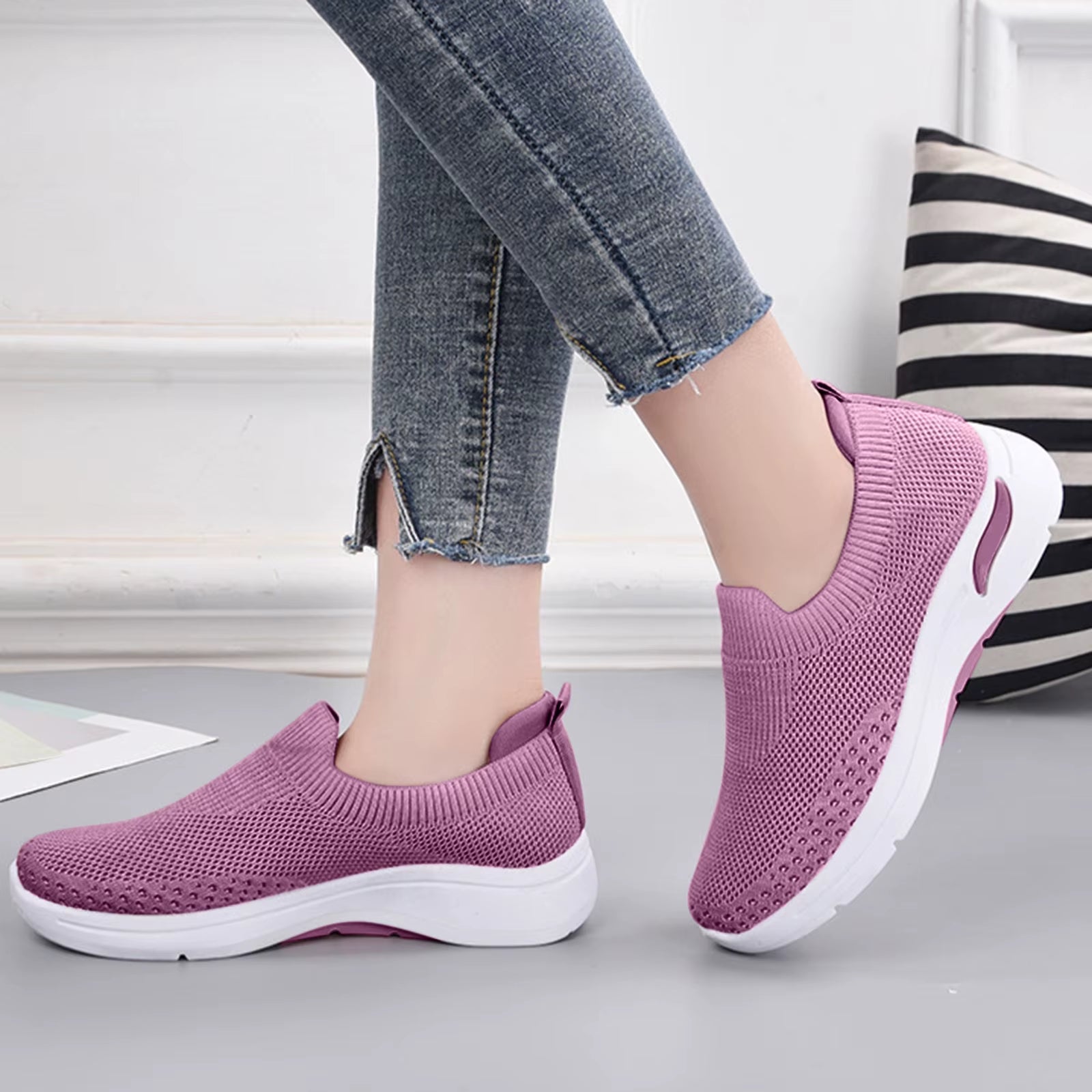 Women'S New Summer Shoes Mesh Breathable Sneakers Light Slip on Flat Platform Casual Shoes Ladies Anti-Slip Walking Woven Shoes